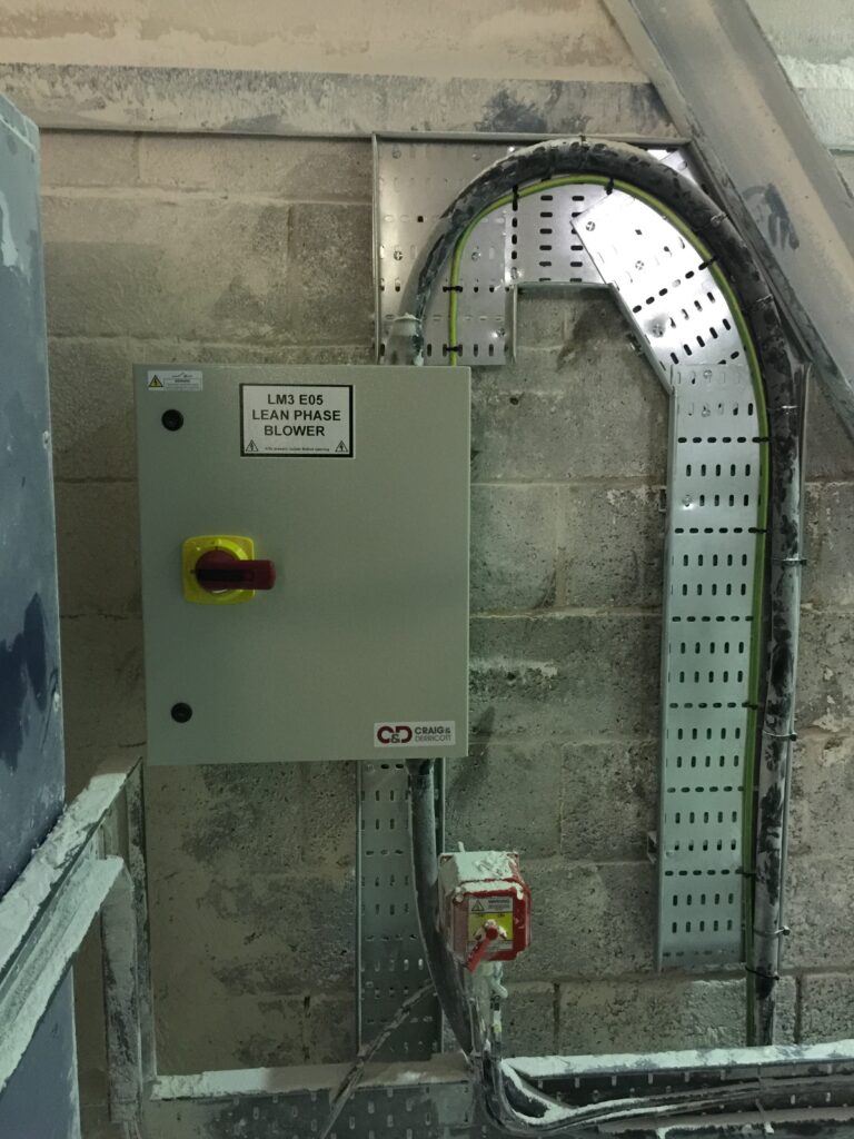 industrial electrician